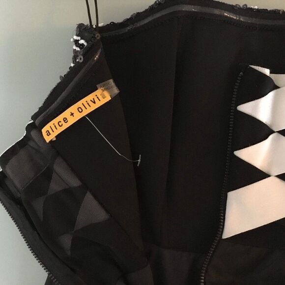 NEW Alice+ Olivia Women’s 2 Beaded/Sequin Cocktail Dress - Picture 7 of 8